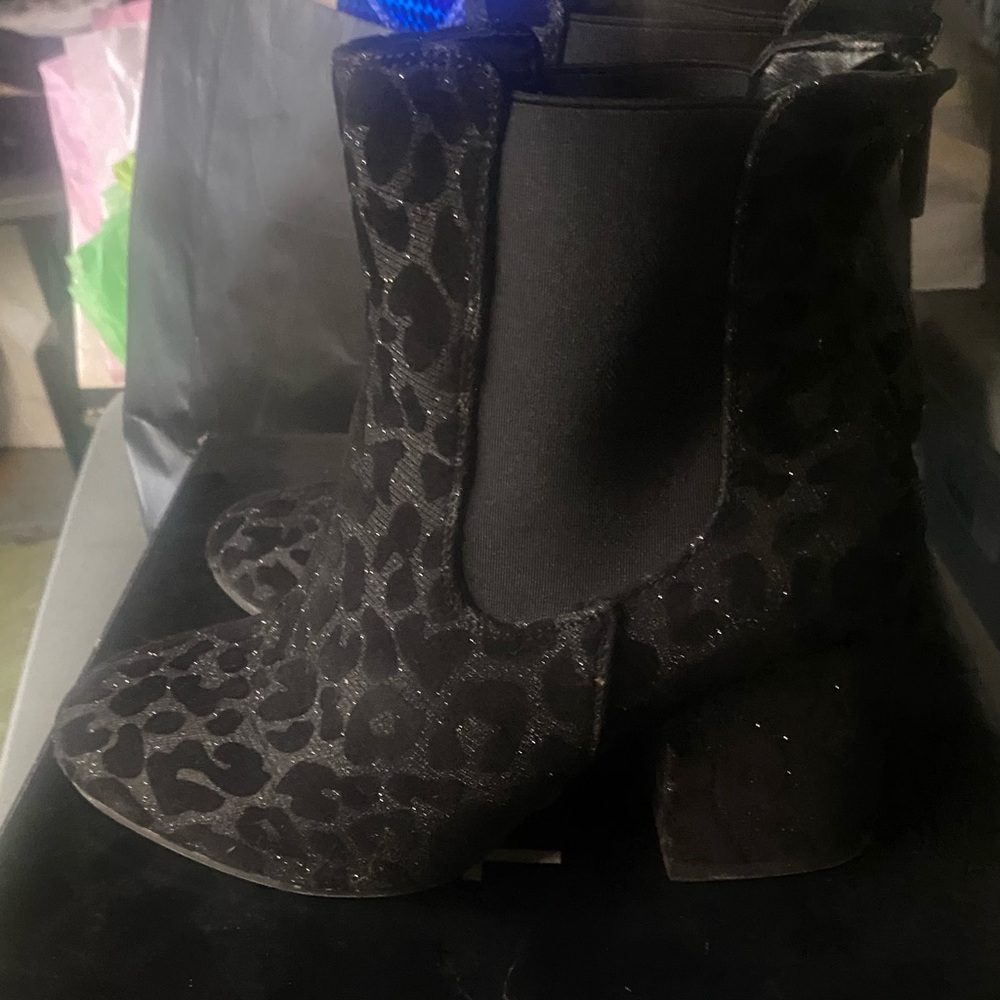 Torrid - Size 7 - Black Leopard Glitter Ankle Boots